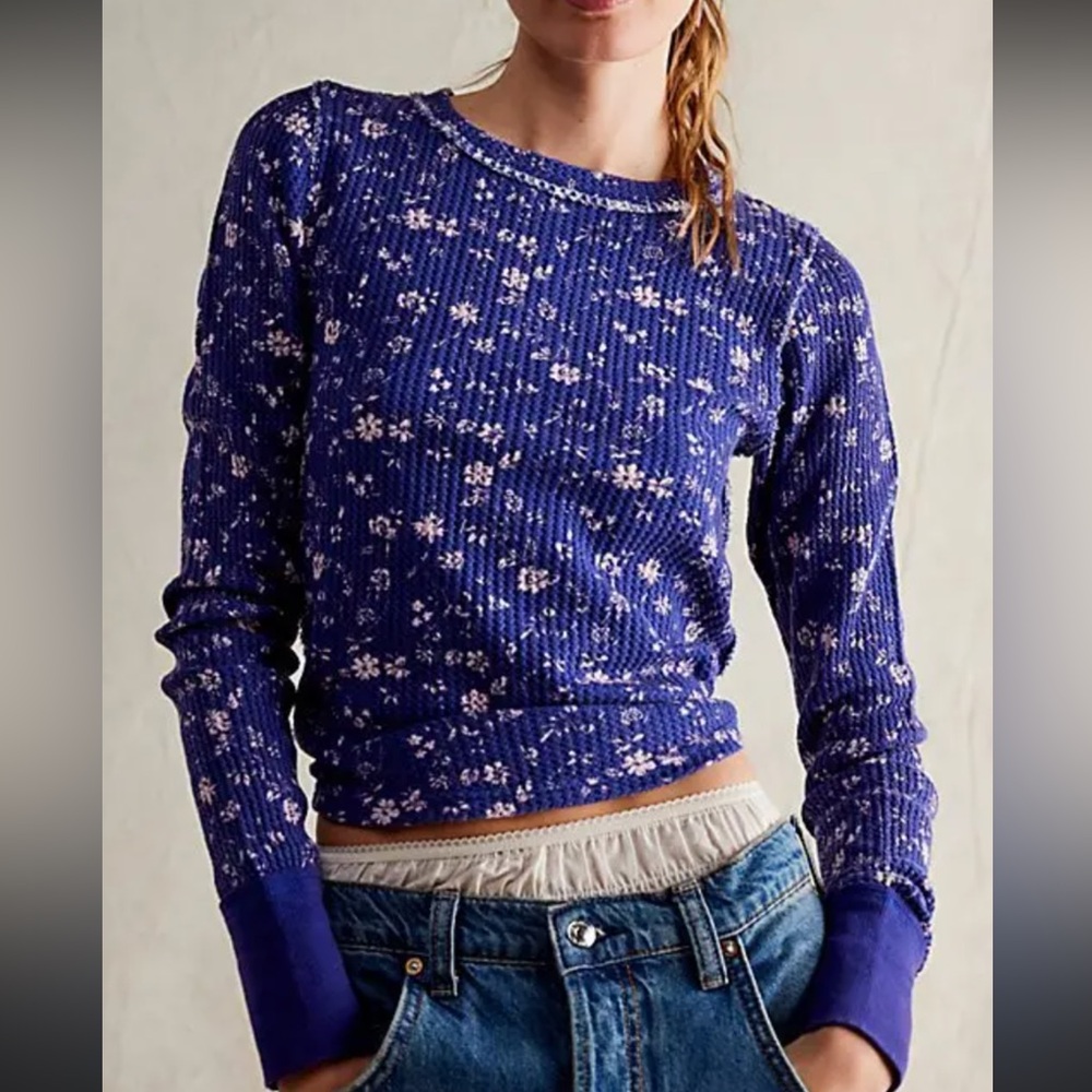 6087. We The Free Pretty Little Thermal Top